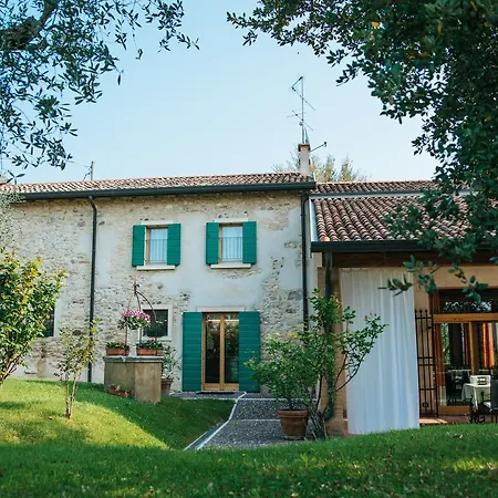 Country house Cascina Girolda